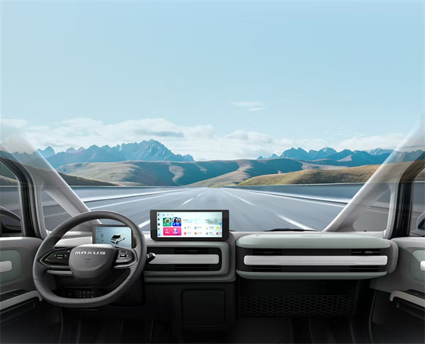 上汽大通MAXUS輕客家族“三電齊發(fā)”，大拿M1攜手2025款新途EV70、新途EV90上市發(fā)布
